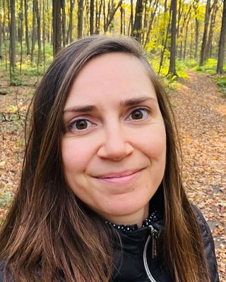 Photo of Jillian Fischer, Registered Psychotherapist (Qualifying), MA, RP(Q)