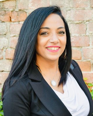Photo of Caroline Hanna, Marriage & Family Therapist, MA, LMFT