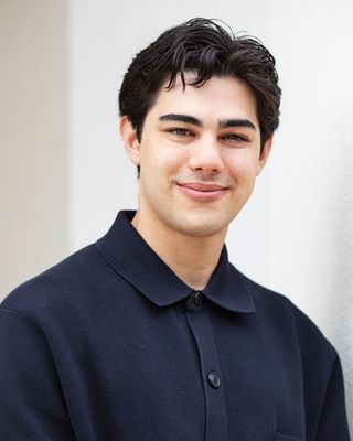 Photo of Alexander Rojas, Marriage & Family Therapist Associate, AMFT