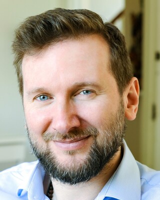 Photo of Dr Elvis Langley, DCounsPsych, CPsychol, Psychologist