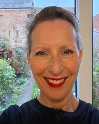 Photo of Kim Hardie, Psychotherapist, MA, HCPC-Art Therap.