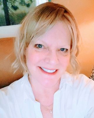 Photo of Deanna Dessau, Pre-Licensed Professional, MSW