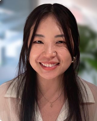 Photo of Knou Xiong, Clinical Social Work/Therapist, LCSW