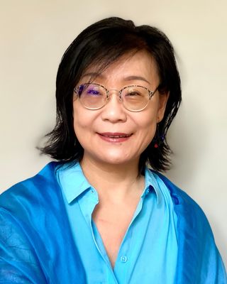 Photo of Fran Zhang, CCC, MPS-AT, BSW, BA