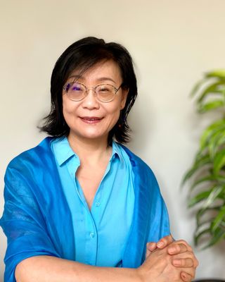 Photo of Fran Zhang, CCC, MPS-AT, BSW, BA