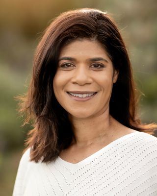 Photo of Janine Ivy, Psychologist, PsyD, LMFT