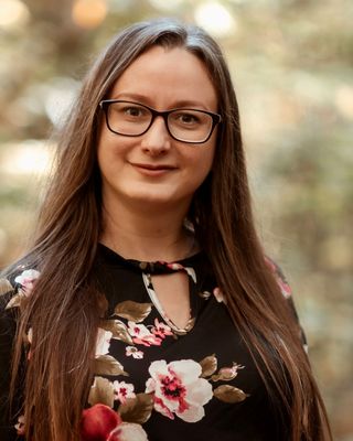 Photo of Daria Coulombe, Registered Psychotherapist (Qualifying), MA, MACP, EMDR, AW
