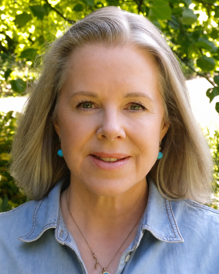 Photo of Ros Harwood, Counsellor, MUKCP