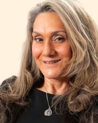 Photo of Julie McGinley, Marriage & Family Therapist, LAMFT