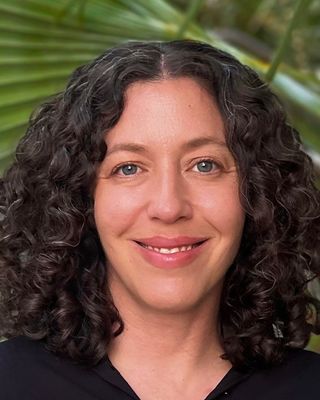 Photo of Mia Maldonado Bromberg, Clinical Social Work/Therapist, MSW, ACSW