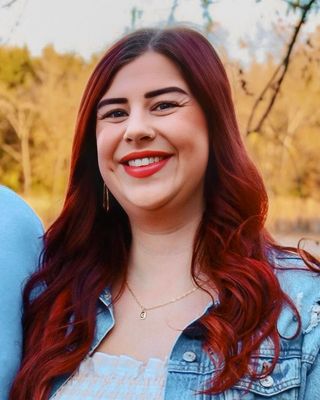 Photo of Laurynn Lake, LMSW