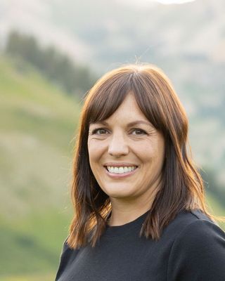 Photo of Natalie Wennergren, Marriage & Family Therapist Associate, AMFT