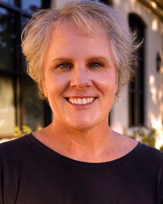 Photo of Shannon Enochs, Psychiatric Nurse Practitioner, DNP, APRN, PMHNPBC