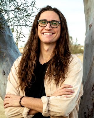 Photo of Zachary Usie, Pre-Licensed Professional