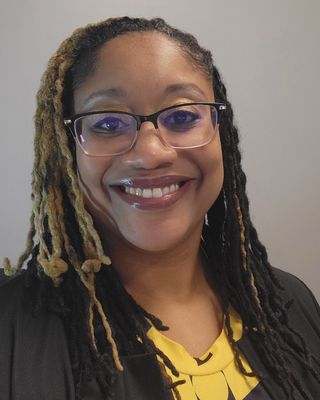 Photo of Kelli Holloway - Friends For All, Clinical Social Work/Therapist, LCSW, LMSW, LSSW