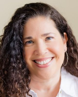 Photo of Diana Perales, Clinical Social Work/Therapist, LCSW