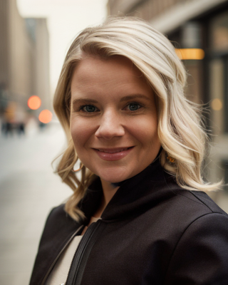 Photo of Vickie Roy, Clinical Social Work/Therapist, BPsych, BSW, RSW