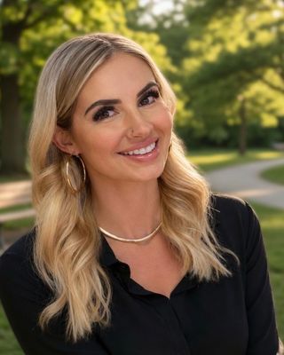 Photo of Tianna Slopinski, Registered Social Worker, BSW, RSW