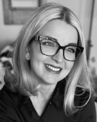 Photo of Lauren King Mason, Marriage & Family Therapist, MA, LCMFT, BCN