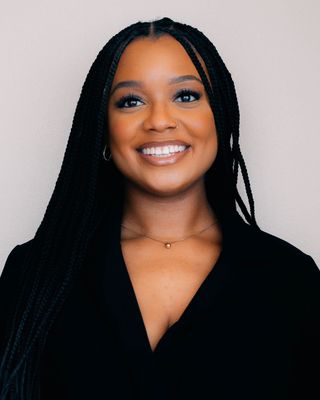Photo of Lauren Pearson, Licensed Professional Counselor, MA, LCPC, LPC