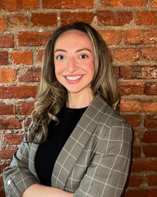 Photo of Keeleigh Mahler, Clinical Social Work/Therapist, LCSW, RYT 200