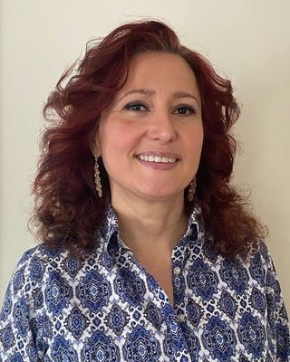 Photo of Larissa Yossefi, PMHNP, MSN, Psychiatric Nurse Practitioner