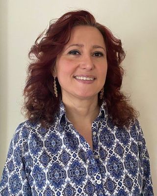 Photo of Larissa Yossefi, Psychiatric Nurse Practitioner, PMHNP, MSN