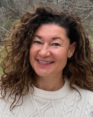 Photo of Nikki Amato, Counselor, MS, LAC