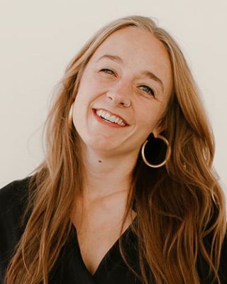 Photo of Emily Flory, Licensed Mental Health Counselor, LMHC