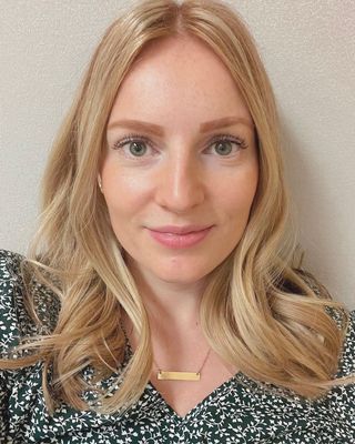 Photo of Ashley Steeves, Registered Psychotherapist (Qualifying) in Mississauga, ON