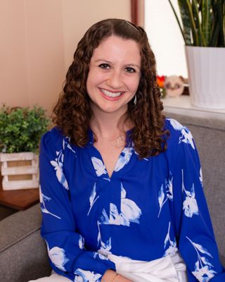 Photo of Shelley Burns - Shelley Burns, Therapist / EMDR Consultant-IT, Clinical Social Work/Therapist, LCSW, EMDR