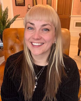 Photo of Tiff Hudson, Psychotherapist, MA, MBACP