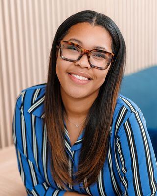 Photo of En´Janae Fields, Counselor, LAC