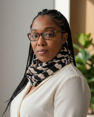 Photo of Sarita Favers, Licensed Clinical Mental Health Counselor, LCMHC
