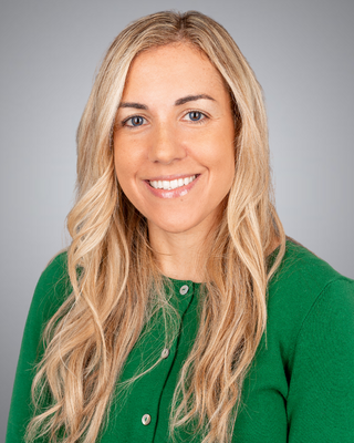 Photo of Andrea Papa-Molter, Psychiatrist, MD