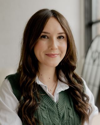 Photo of Olivia Krysinski, Registered Psychotherapist (Qualifying), MA