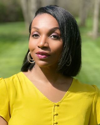 Photo of Ebony Davis, Licensed Professional Counselor in Ohio