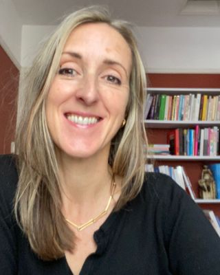 Photo of Harriet Eve Smith, Psychotherapist, COSRT Reg.
