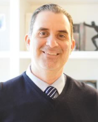 Photo of Dr. Max Riv, Psychologist, PsyD