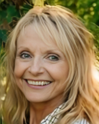 Photo of Karen Hull, Clinical Social Work/Therapist, LCSW