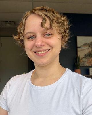 Photo of Jessa Hoffman, Registered Psychotherapist