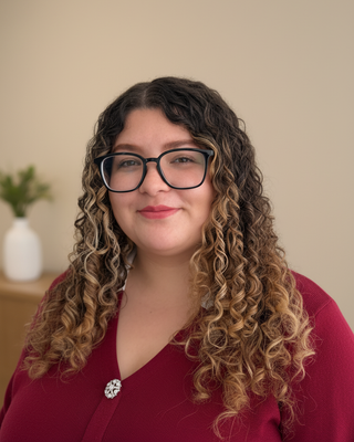 Photo of Arianna Vasquez, Marriage & Family Therapist Associate, MA, AMFT