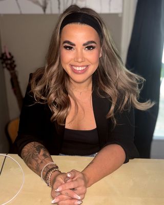 Photo of Paige Leach, Registered Psychotherapist (Qualifying), MA, RP(Q)