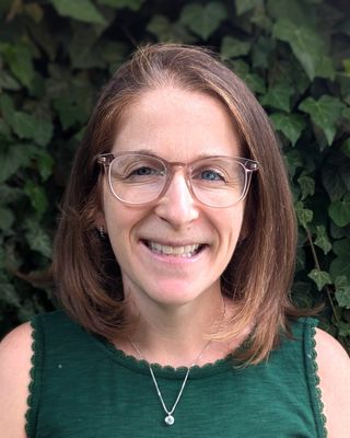 Photo of Julia Robbins, Clinical Social Work/Therapist, LICSW