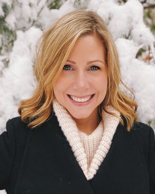 Photo of Kimberly Zippilli-Hildebrand, Marriage & Family Therapist Associate, AMFT