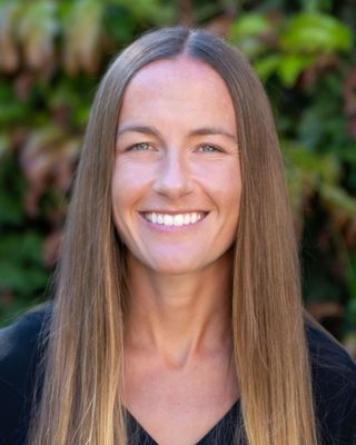 Photo of Kristen Hoover, Marriage & Family Therapist Associate, MA, AMFT