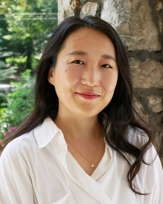 Photo of Heeyoung Kang, MS, LMFTA, Marriage & Family Therapist Associate
