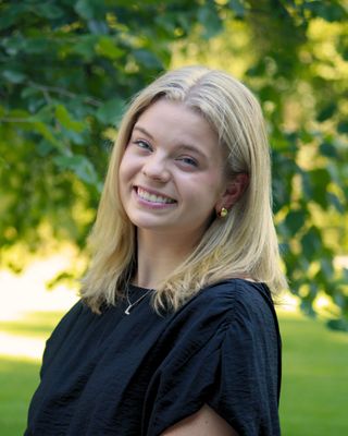 Photo of Lauren Alban, Counselor, MA, LLC