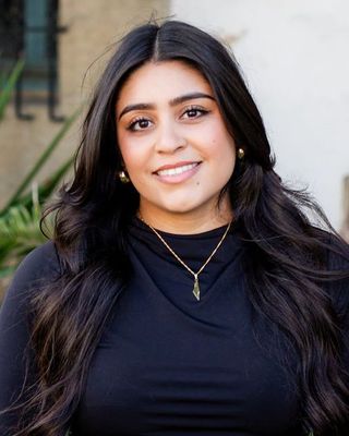 Photo of Nichole Abdallah- Emdr, Marriage & Family Therapist Associate, MS, AMFT