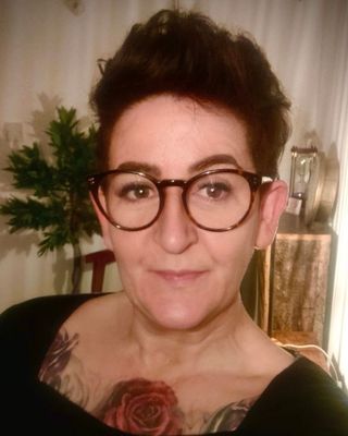 Photo of Jen Conefrey, Psychotherapist, Pre-Accredited Member IACP